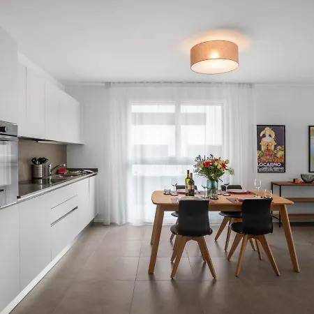 Loctowers A4-1-1 By Interhome Локарно